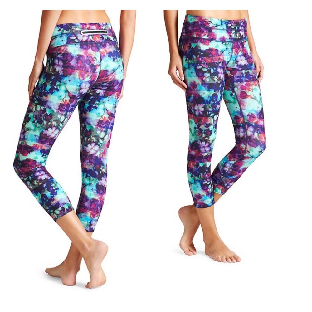Athleta floral fade sonar Capri leggings